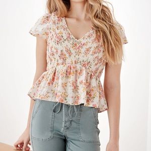 AMERICAN EAGLE SMOCKED BLOUSE